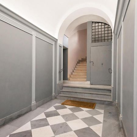 Appartamento Via Del Teatro Pace Rome Luaran gambar