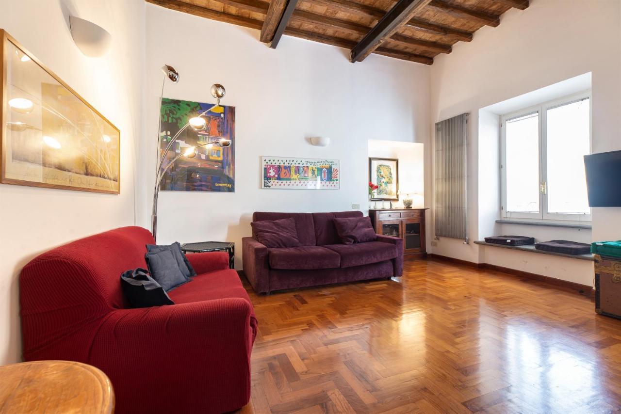 Appartamento Via Del Teatro Pace Rome Luaran gambar
