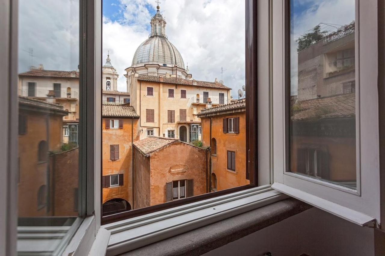 Appartamento Via Del Teatro Pace Rome Luaran gambar